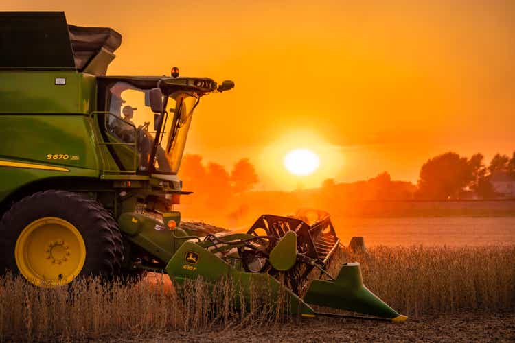 John Deere S670 Soybean Sunset