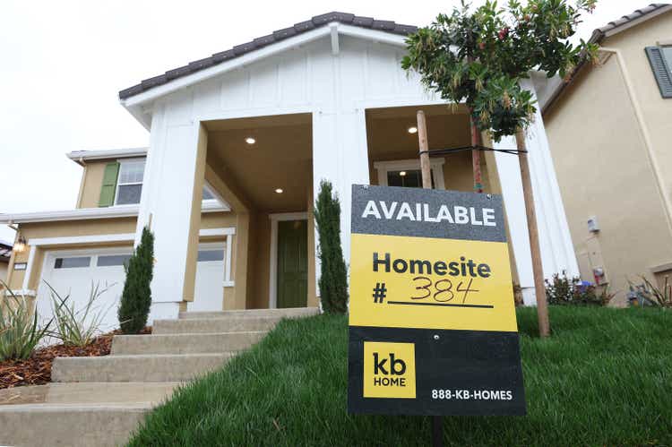 KB Home Reports First Quarter Earnings