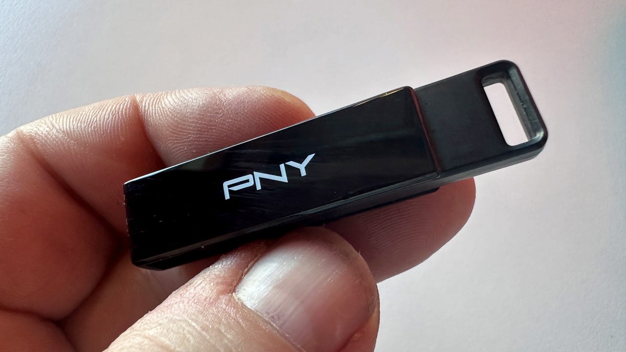 PNY Elite-X Type-C USB 3.2 Gen 1 Flash Drive in hand