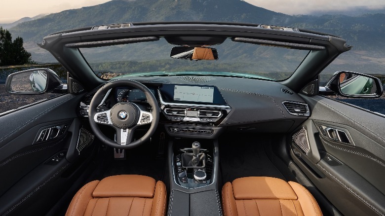 Interiors of the 2025 BMW Z4 M40i Manual edition