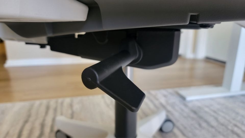 autonomous ergochair curve adjustable lever