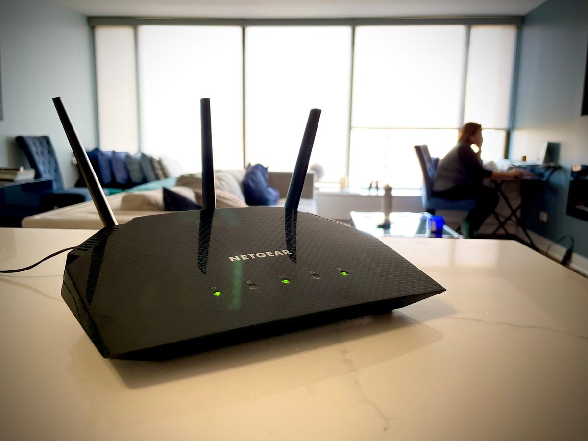 netgear-r6700ax-wi-fi-6-router-promo