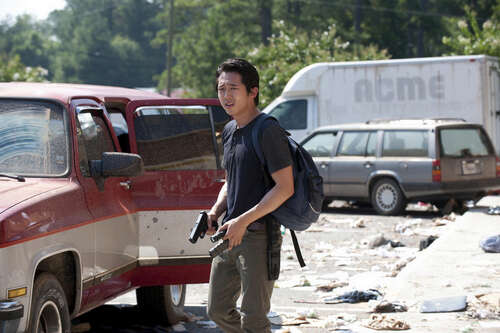 steven yeun in walking dead