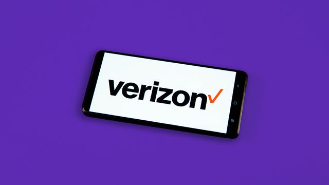 Verizon logo on a phone screen