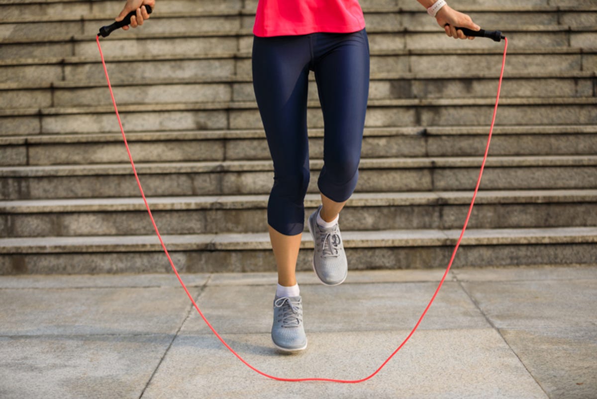 woman jumping rope