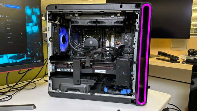 Image for article titled Alienware Aurora R16 Review: I Can&#39;t Help But Enjoy Probing This Latest PC Design