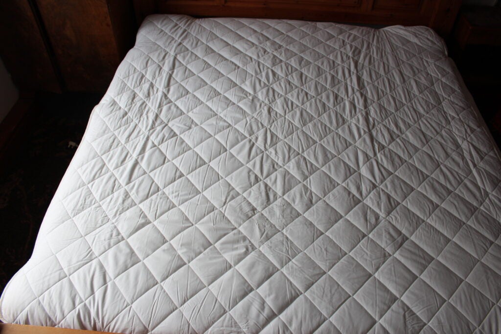 Dreams Luxury Quilted Heated Blanket