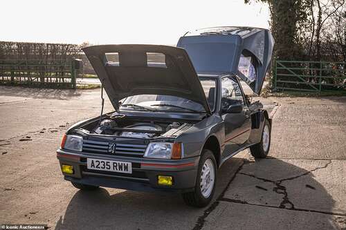 With the engine mounted just behind the front seats, access to it is gained via a large clamshell tailgate, which is integral with the rear wings and quarter windows