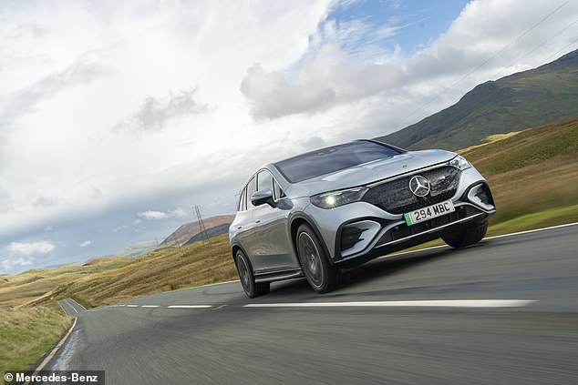 More £75k-plus earners drive Fords than Mercedes-Benz models, according to a study conducted by Auto Trader