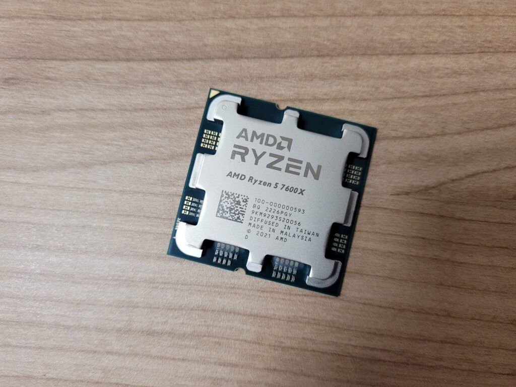 AMD Ryzen 5 7600X