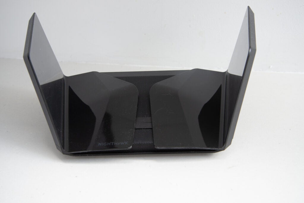 Netgear Nighthawk RAX200