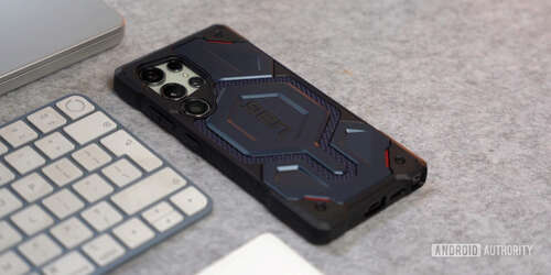 UAG Monarch PRO Magnetic Kevlar Series 4