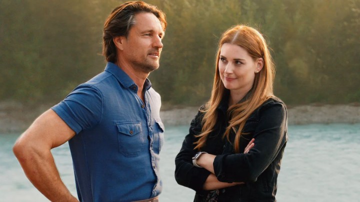 Martin Henderson and Alexandra Breckenridge in Virgin River.