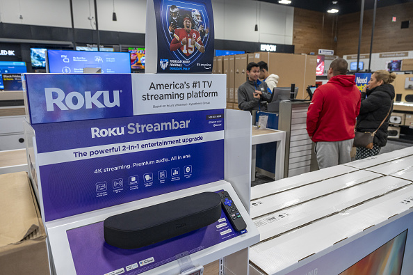 Shoppers At A Best Buy On Black Friday