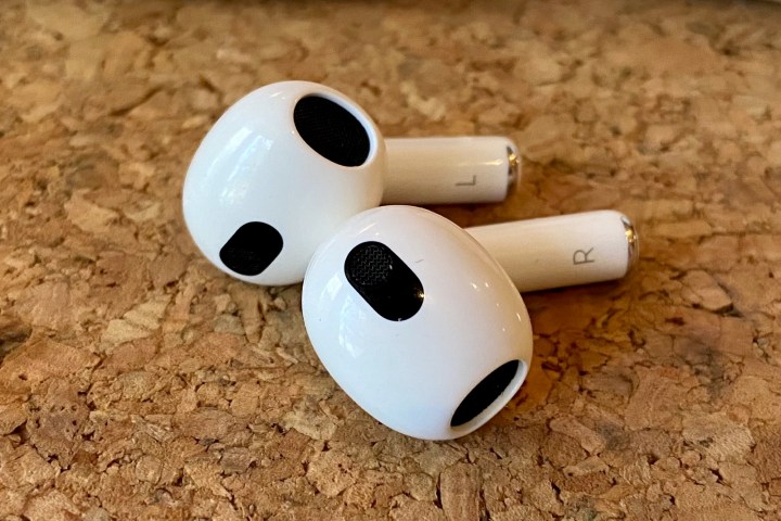 Apple AirPods 3.