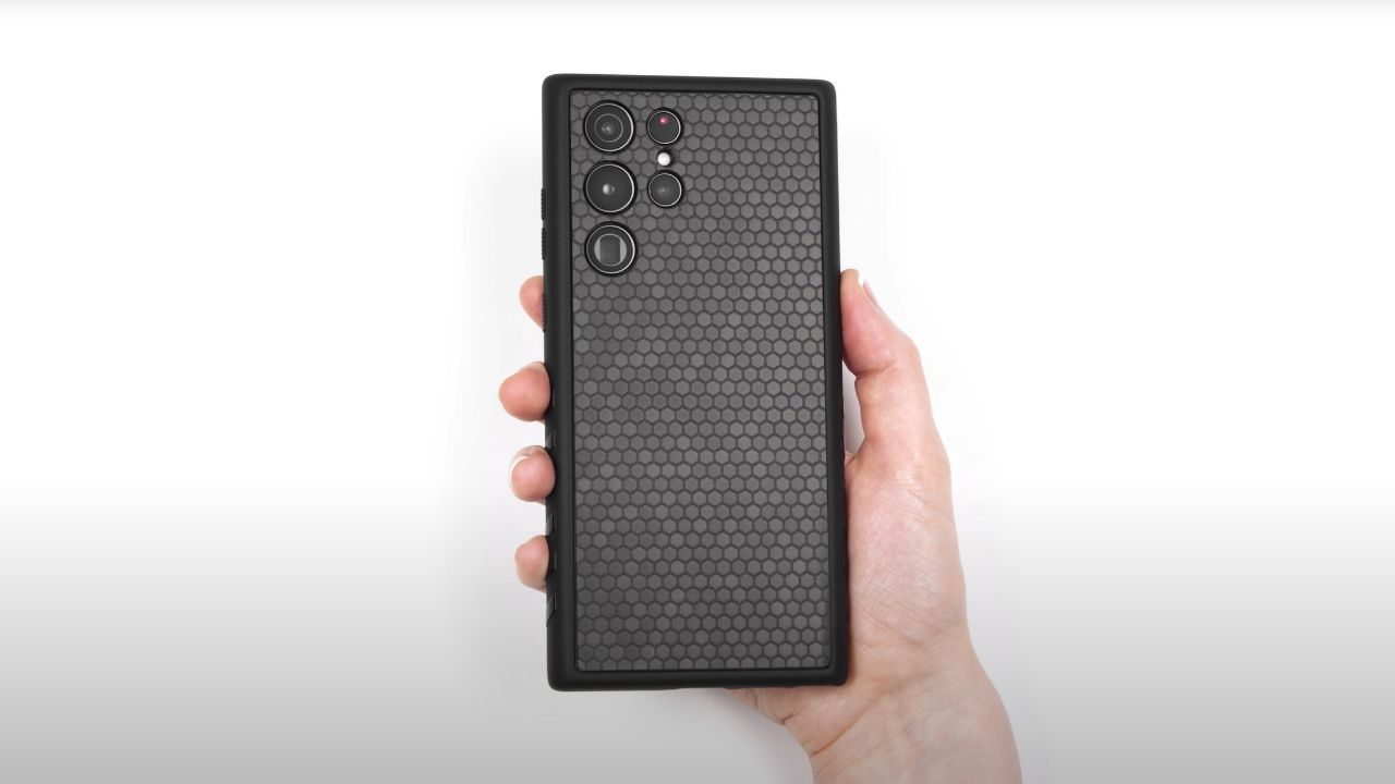 dbrand Grip Case (1)