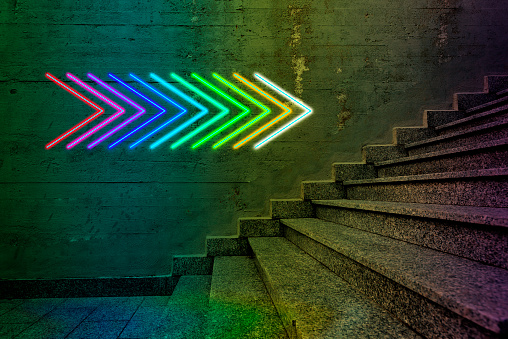 Directional neon light arrow