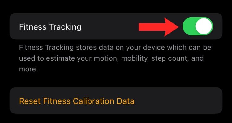 Screenshot of the Watch app on iPhone highlighting the Fitness Tracking toggle.