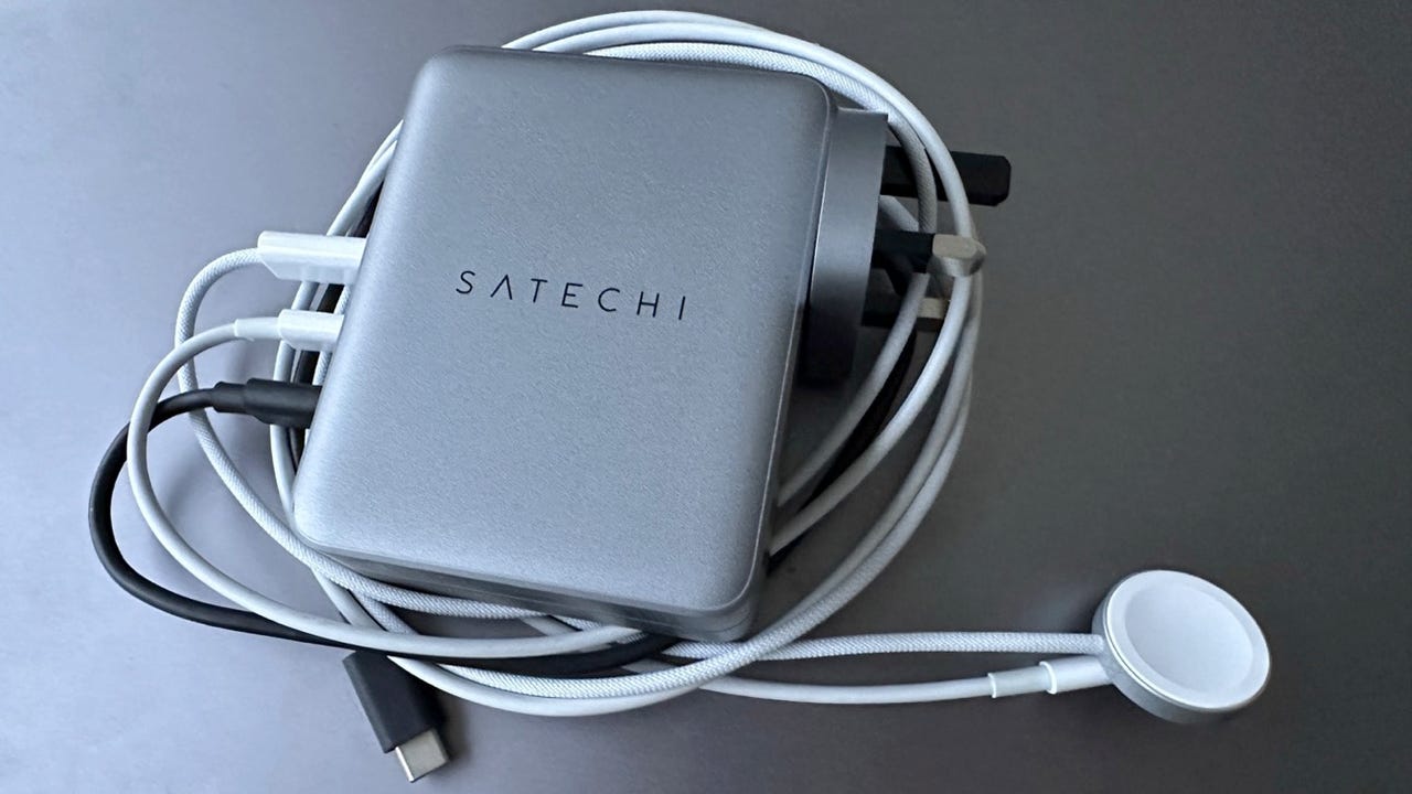 Satechi 145W USB-C 4-Port GaN travel charger