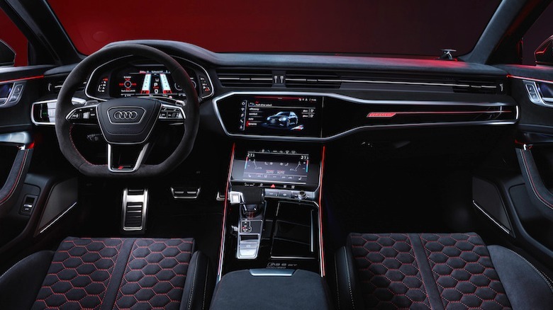 2025 Audi RS 6 Avant GT dash