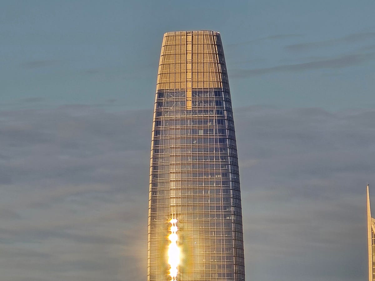 Salesforce Tower