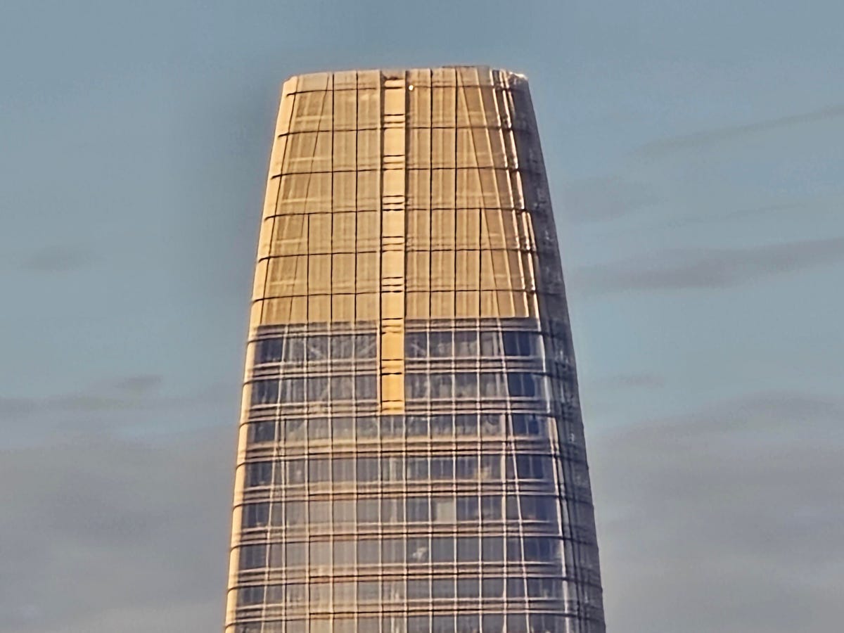 Salesforce Tower