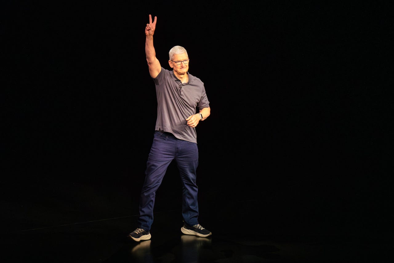 tim-cook-sep-2023-apple-event-2