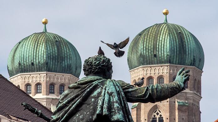 Münchens Mietmarkt treibt zeitweise seltsame Blüten. Doch Mieter müssen sich nicht jeden Unsinn gefallen lassen.