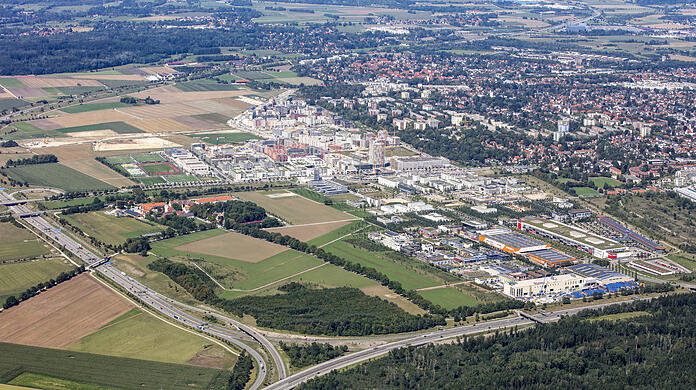 So sieht das Neubaugebiet Freiham von oben aus. Westlich davon wäre noch Platz. Und hier will München mit den Nachbarstädten Flächen kaufen.