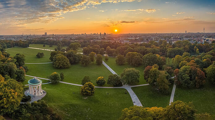 Kiffen soll im Englischen Garten in München verboten werden.