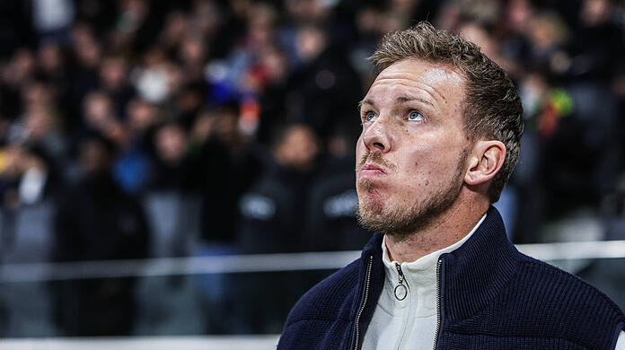 Nach der Absage von Xabi Alonso rückt Julian Nagelsmann beim FC Bayern wieder in den Fokus. Aber auch der DFB möchte gerne mit dem Bundestrainer verlängern.