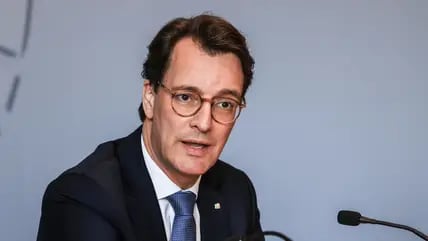 NRW-Regierungschef Hendrik Wüst (CDU) kritisiert den Kanzler scharf.