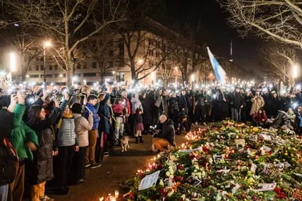 Der Kreml schuf eine Phase zunehmender emotionaler Verfinsterung: Demonstranten erinnern am 1. März in Berlin vor der Botschaft Russlands an den toten Regimegegner Alexej Nawalny. 