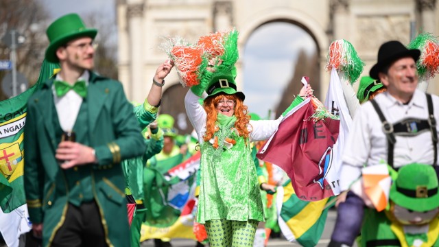 Irischer Nationalfeiertag: Grün war an diesem Sonntag in München die beherrschende Farbe.