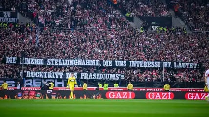 Stuttgarts Fans machen ihrem Ärger Luft: "Die einzige Stellungnahme, die uns interessiert, lautet: Rücktritt des Präsidiums."