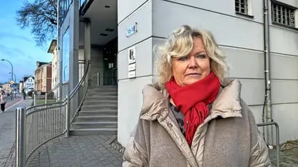 Die Anwältin der Familie des getöteten Joel, Christine Habetha, vor dem Landgericht in Neubrandenburg.