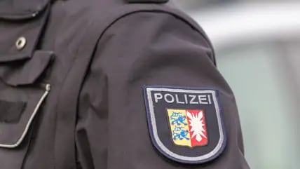 Die Polizei ermittelt in Henstedt-Ulzburg.