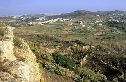 Im Il-Lunzjata-Tal auf Malta entdeckst du Natur pur.