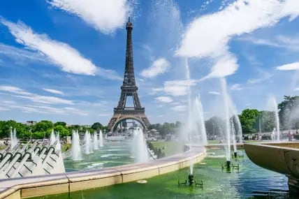 Die meistbesuchte Sehenswürdigkeit in Paris: der Eiffelturm.