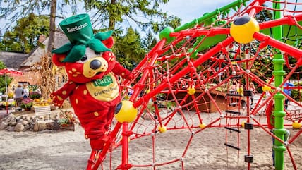 Alles Beere oder was? Die Erlebnis-Dörfer des Erdbeer-Anbauers aus Mecklenburg-Vorpommern sind vor allem bei Familien mit Kindern beliebt. Nun gibt es auch einen Freizeitpark in Sachsen.