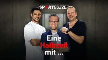 Die Protagonisten von "Eine Halbzeit mit...": Lars Stindl, Heiko Ostendorp und Wolff Fuss.