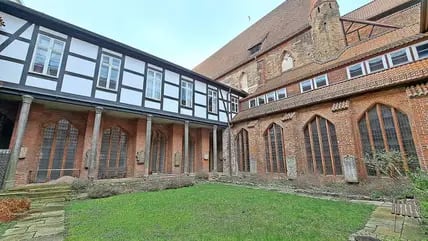 Der Innenhof soll in Zukunft kostenfrei zugänglich sein und zum Verweilen während des Stadtrundgangs oder der Mittagspause einladen.