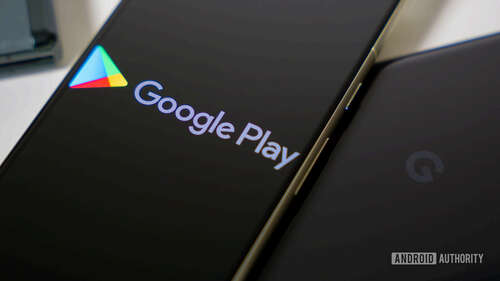 Google Play Store logo on smartphone stock photo (3)