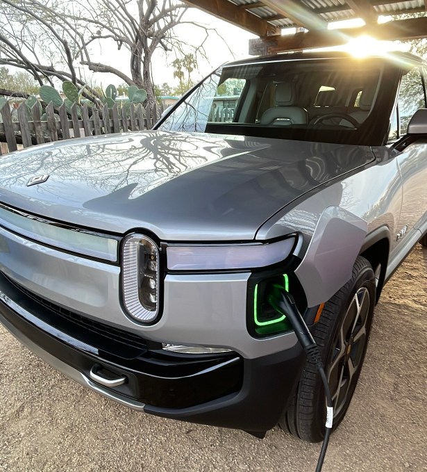 Rivian R1S EV charging