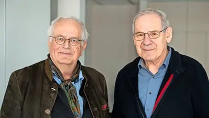 Die Professoren Ulrich Stephani (li.) und Professor Günther Deuschl regen eine Neubeschäftigung mit dem Kieler Psychiater Hans Gerhard Creutzfeldt an.