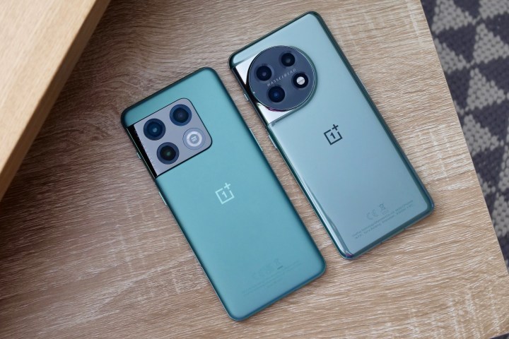 The back of the OnePlus 11 and OnePlus 10 Pro.