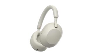 Sony XM5 headphones fall below £270