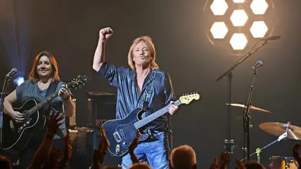 Chris Norman und seine Band in der Rostocker Stadthalle.