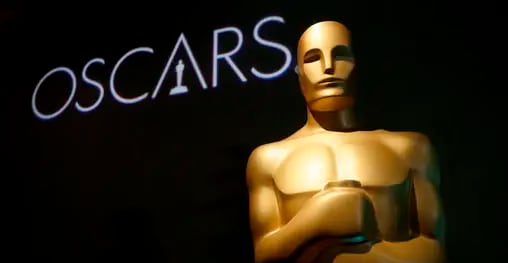 ARCHIV - 04.02.2019, USA, Beverly Hills: Eine Oscar-Statue im Rahmen der 91. Oscarverleihung. Die Oscar-Akademie will künftig durch neue Standards bei der Oscar-Vergabe Inklusion und Diversität in der Top-Sparte «Bester Film» fördern. Foto: Danny Moloshok/Invision/AP/dpa +++ dpa-Bildfunk +++