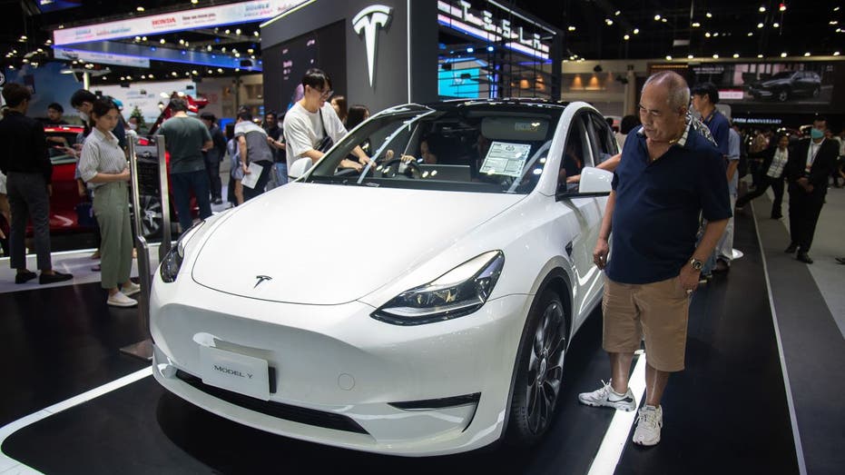 Tesla Model Y Showroom